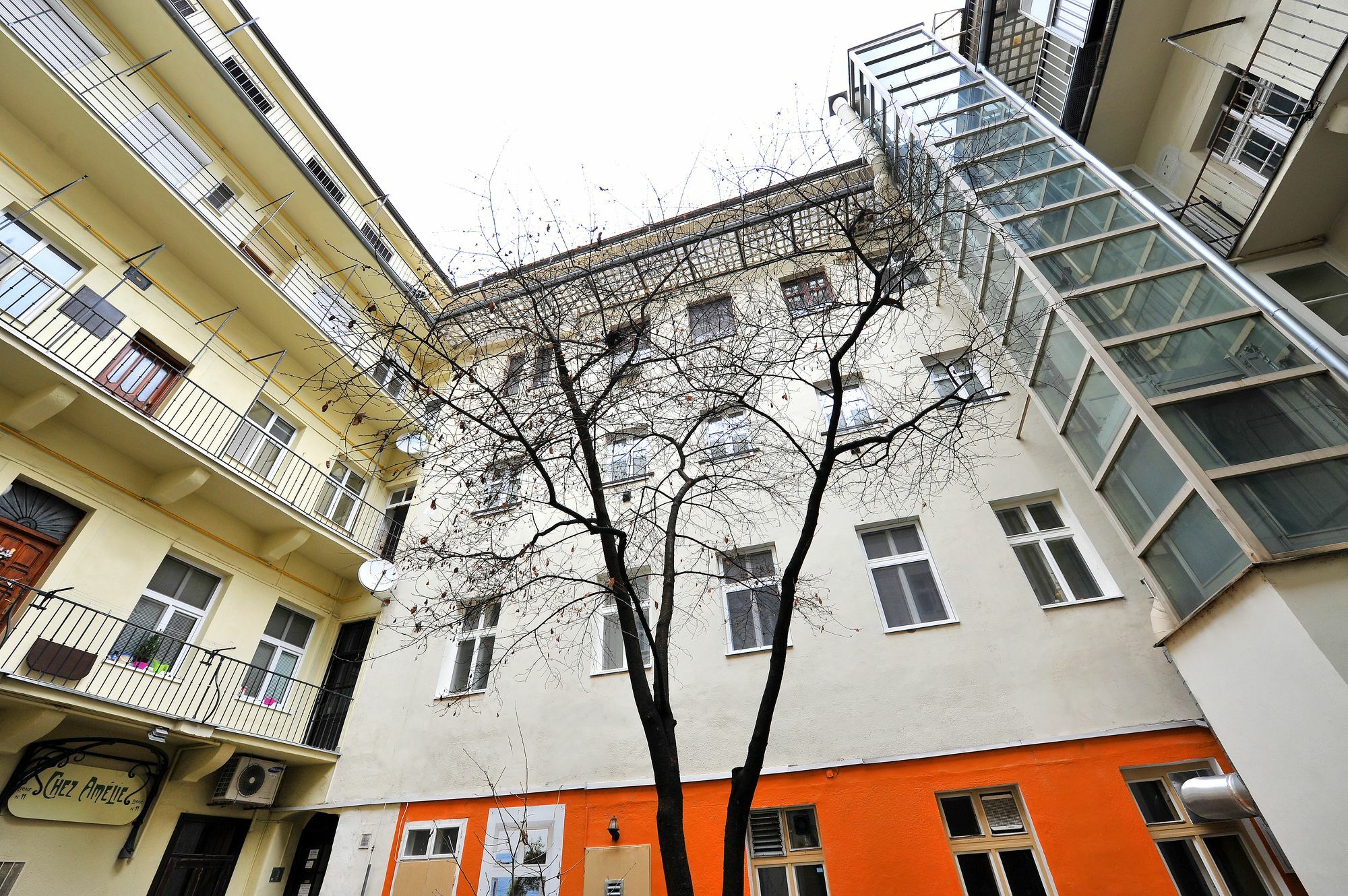 Aplend City Laurinska 11 Bratislava Exterior photo
